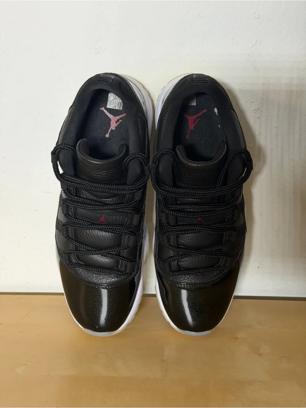 Nike Air Jordan 11 Retro Low 72-10 Sneakers AV2187 001 Men’s Size 11